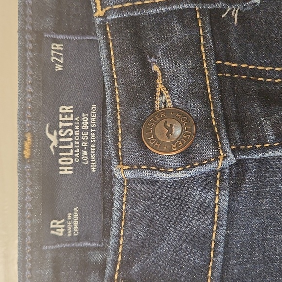 Hollister Women's Low Rise Bootcut Soft Stretch Frayed Dark Wash Jeans Size 4R - Picture 3 of 9